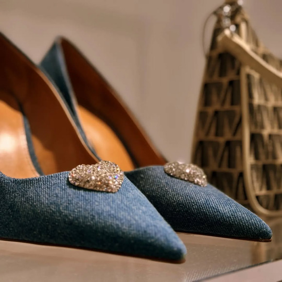 MANGO Embellished Heels NWT | Denim Point Toe w/ Rhinestone Heart - Picture 13 of 16